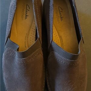 Clarks Women's Brown Slip-On Loafers